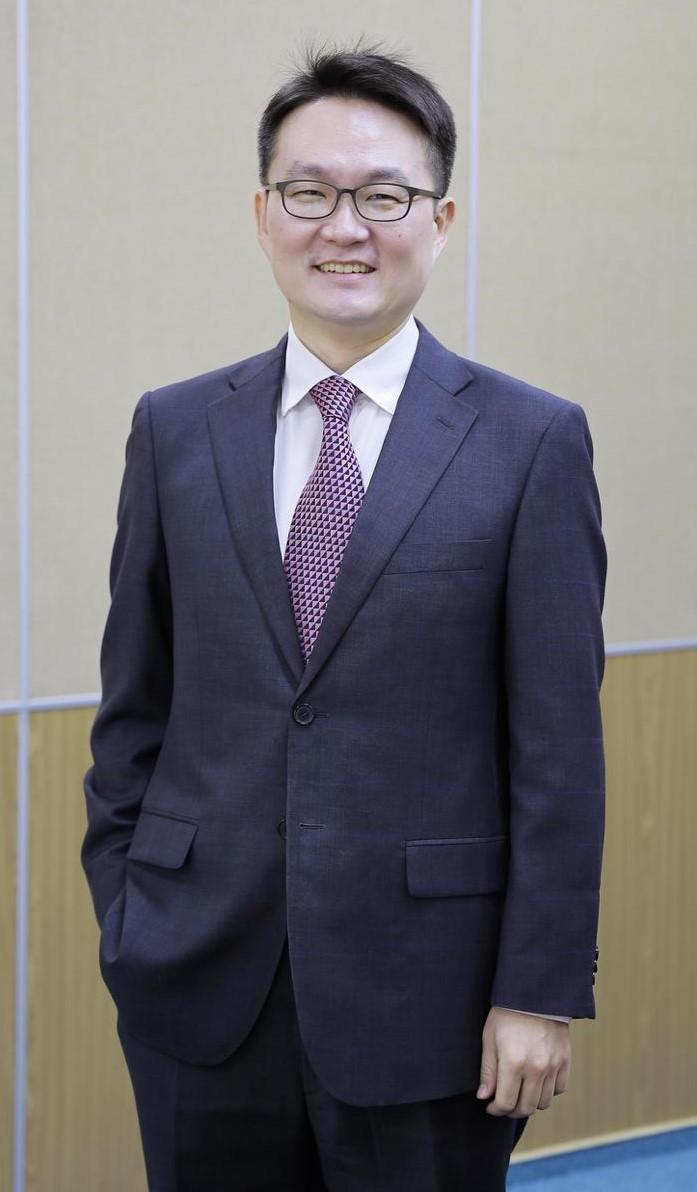 Mr. Lee Chang Hyun